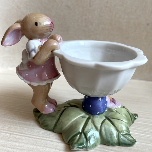 Villeroy & Boch Spring Awakening Egg Cup Bunny Girl - Picture 4 of 6